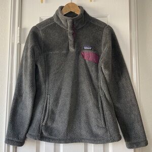 Patagonia Women’s Snap Re Tool Fleece Pullover Gray Fleece with Purple Trim